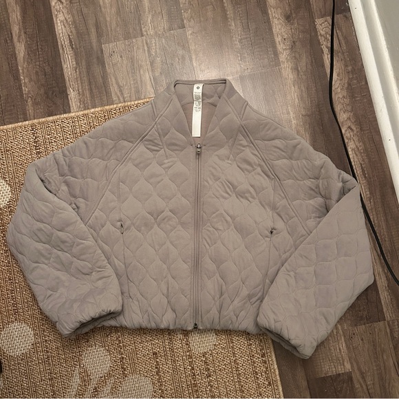 lululemon athletica Gray Quilted Puffer Jacket - Picture 1 of 6